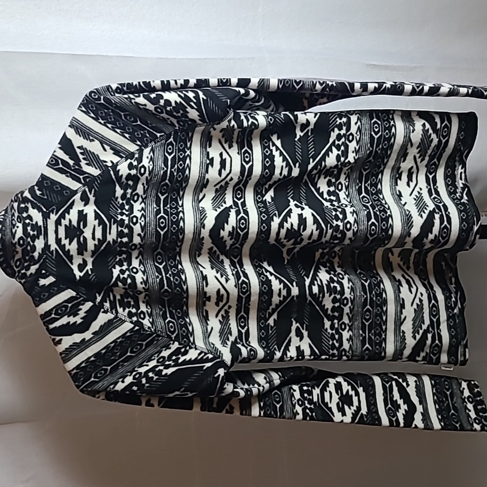 Eddie Bauer 3/4 Zip Fleece Aztek Tribal Black And White Womens Small - Picture 4 of 4